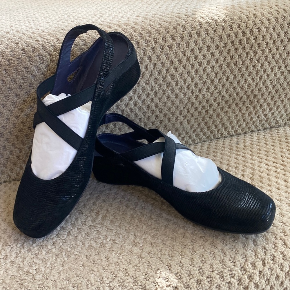 VAN ELI shoes, size 9M